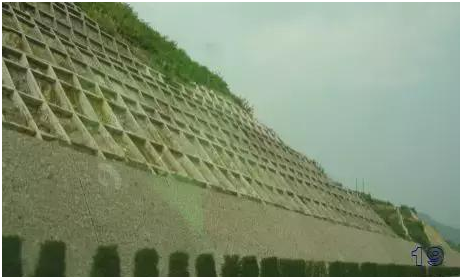 公路路基路面设计体会，满满的都是不能疏忽的细节！